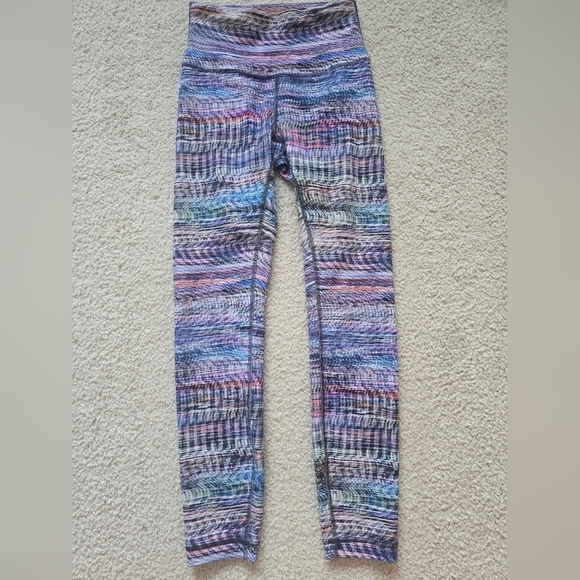 EUC LULULEMON WUNDER Train High-Rise Tight DIGITAL OASIS WHITE MULTI 23” Size 4 - Picture 4 of 16